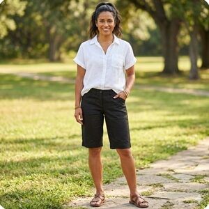 Max Studio Women's Linen Black Capri Pants Size Small | zip pockets back